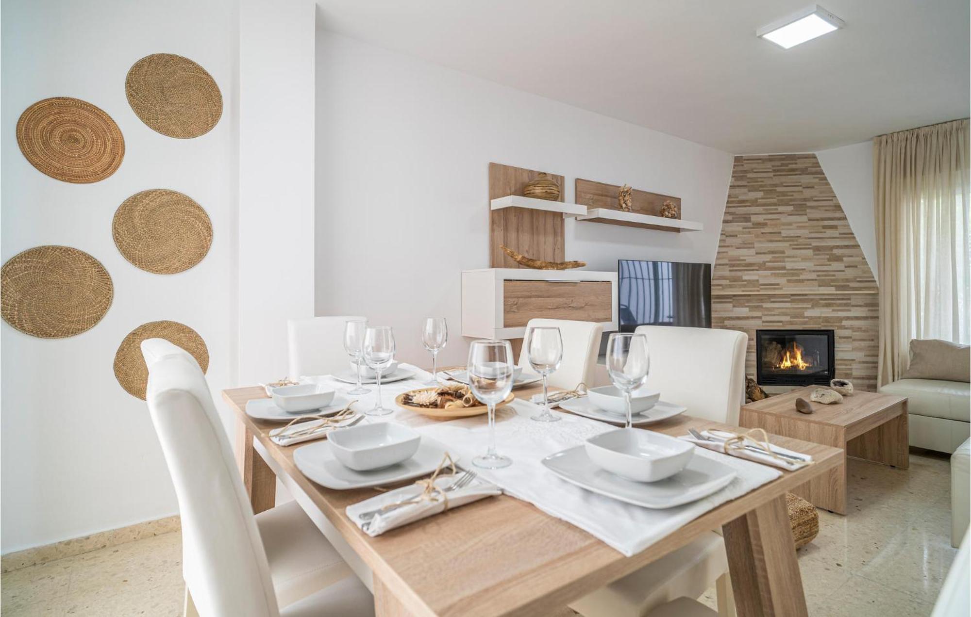 Nice Home In Velez-Malaga With Wifi Eksteriør bilde